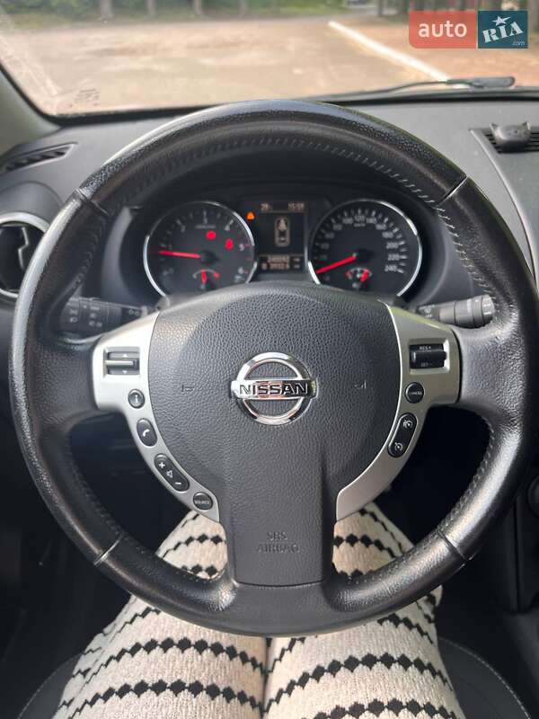 Внедорожник / Кроссовер Nissan Qashqai+2 2010 в Киеве