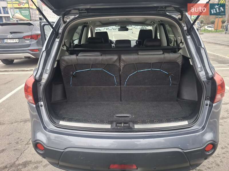 Позашляховик / Кросовер Nissan Qashqai+2 2010 в Дніпрі