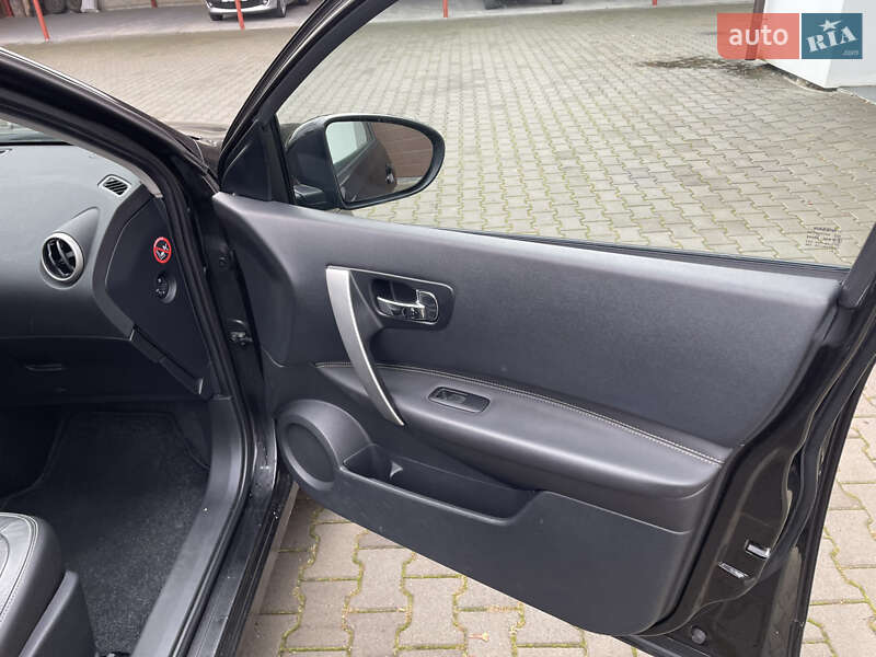 Внедорожник / Кроссовер Nissan Qashqai+2 2009 в Ровно