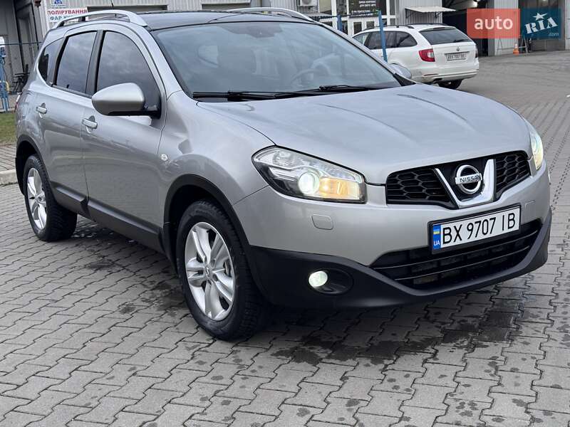 Позашляховик / Кросовер Nissan Qashqai+2 2011 в Хмельницькому