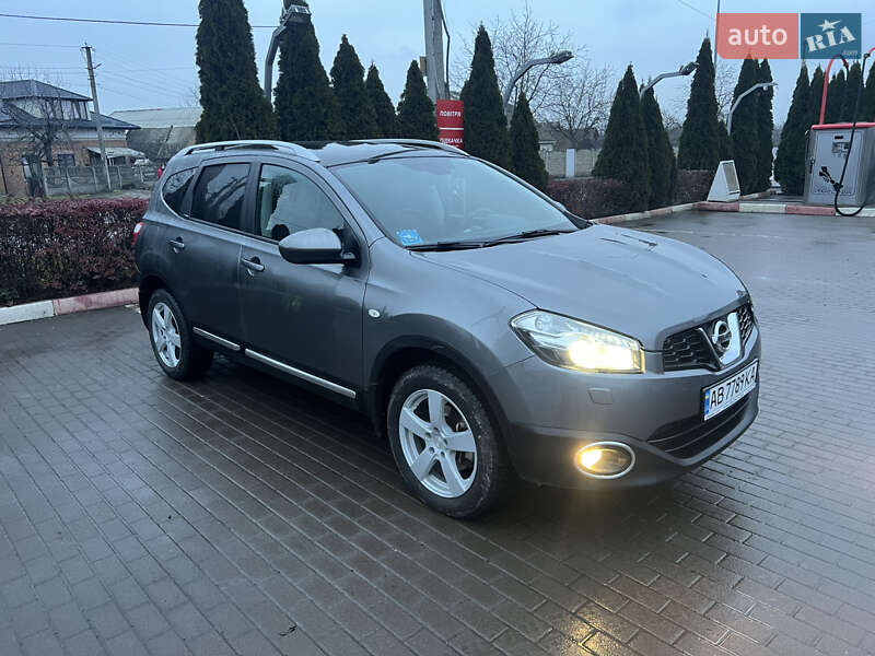 Позашляховик / Кросовер Nissan Qashqai+2 2011 в Вінниці