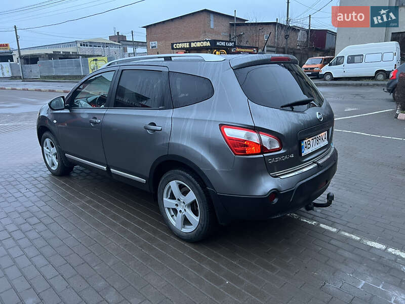 Позашляховик / Кросовер Nissan Qashqai+2 2011 в Вінниці