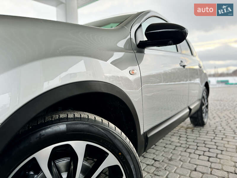 Позашляховик / Кросовер Nissan Qashqai+2 2013 в Стрию