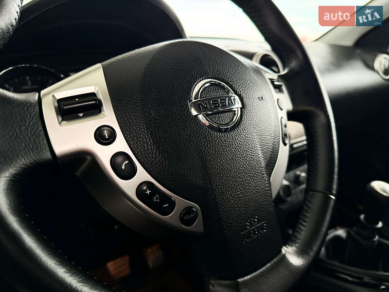 Позашляховик / Кросовер Nissan Qashqai+2 2013 в Стрию