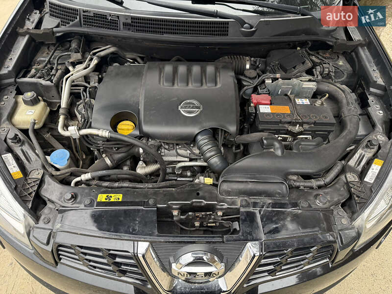 Позашляховик / Кросовер Nissan Qashqai+2 2010 в Миколаєві