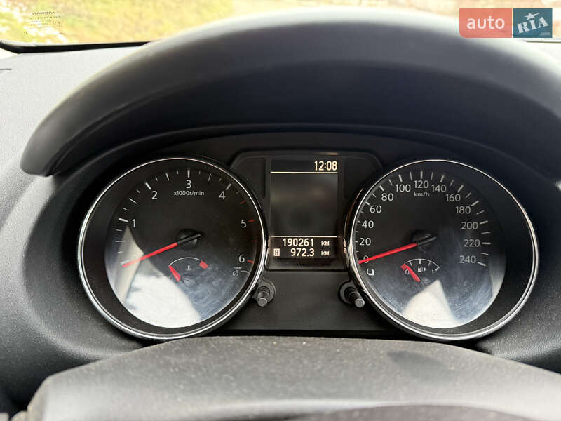 Позашляховик / Кросовер Nissan Qashqai+2 2010 в Миколаєві