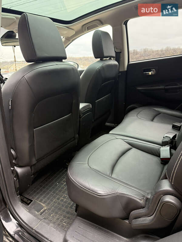 Позашляховик / Кросовер Nissan Qashqai+2 2010 в Миколаєві