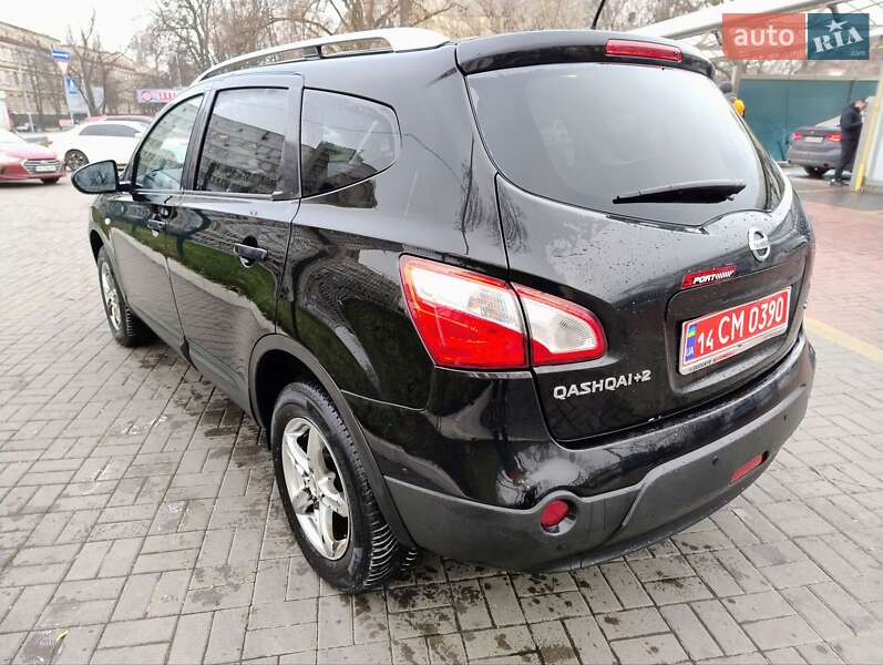 Внедорожник / Кроссовер Nissan Qashqai+2 2014 в Киеве