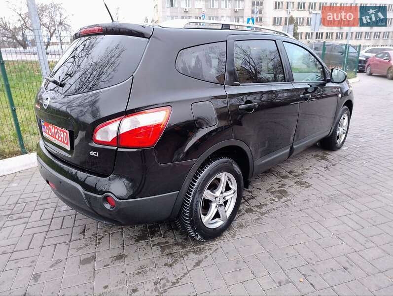 Внедорожник / Кроссовер Nissan Qashqai+2 2014 в Киеве