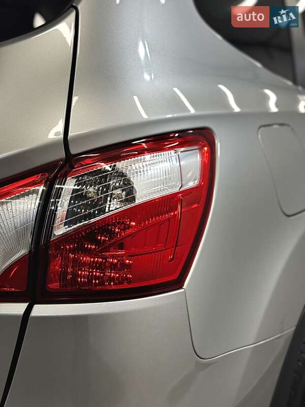 Позашляховик / Кросовер Nissan Qashqai+2 2010 в Стрию