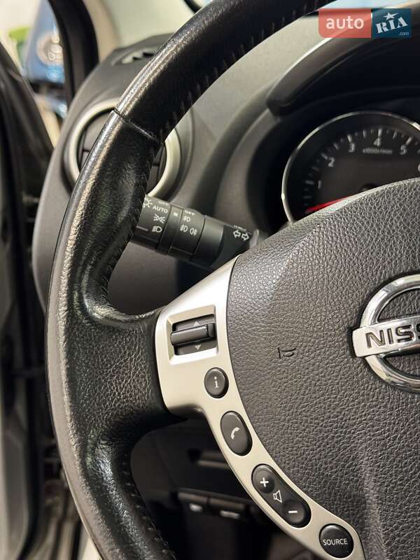 Позашляховик / Кросовер Nissan Qashqai+2 2010 в Стрию