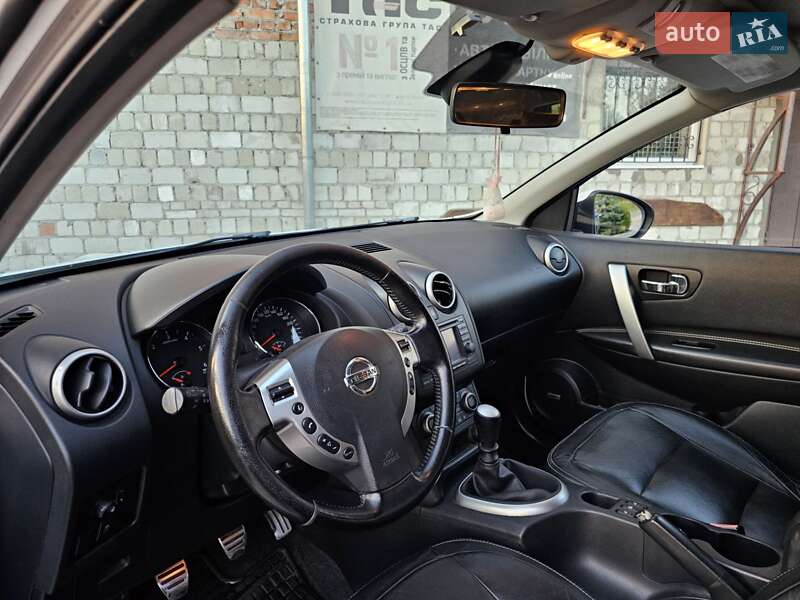 Позашляховик / Кросовер Nissan Qashqai+2 2010 в Новому Розділі фото 21 Позашляховик / Кросовер Nissan Qashqai+2 2010 в Новому Розділі
