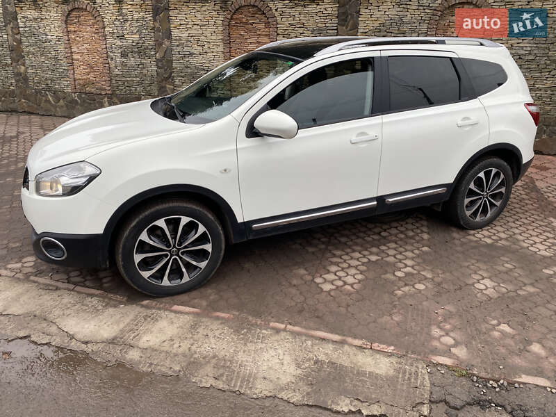 Позашляховик / Кросовер Nissan Qashqai+2 2012 в Нововолинську