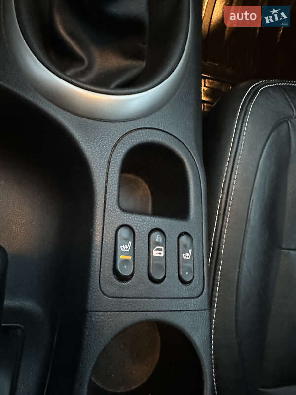 Внедорожник / Кроссовер Nissan Qashqai+2 2012 в Луцке фото 13 Внедорожник / Кроссовер Nissan Qashqai+2 2012 в Луцке