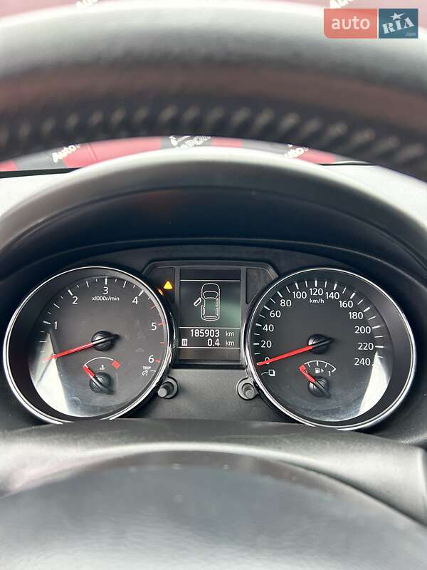 Позашляховик / Кросовер Nissan Qashqai+2 2011 в Сумах