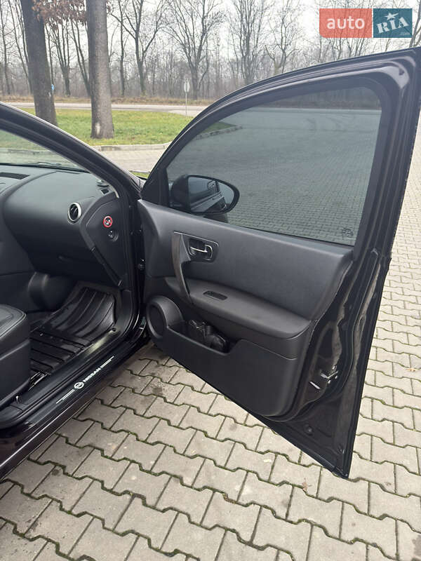 Позашляховик / Кросовер Nissan Qashqai+2 2012 в Чернівцях фото 10 Позашляховик / Кросовер Nissan Qashqai+2 2012 в Чернівцях