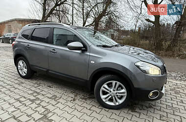 Позашляховик / Кросовер Nissan Qashqai+2 2010 в Млиніві