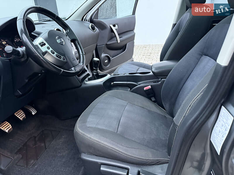 Позашляховик / Кросовер Nissan Qashqai+2 2010 в Млиніві фото 19 Позашляховик / Кросовер Nissan Qashqai+2 2010 в Млиніві