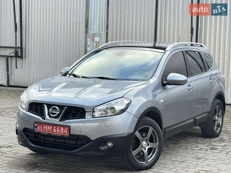 Nissan Qashqai+2 2011