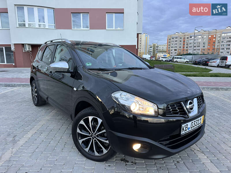 Позашляховик / Кросовер Nissan Qashqai+2 2011 в Вінниці