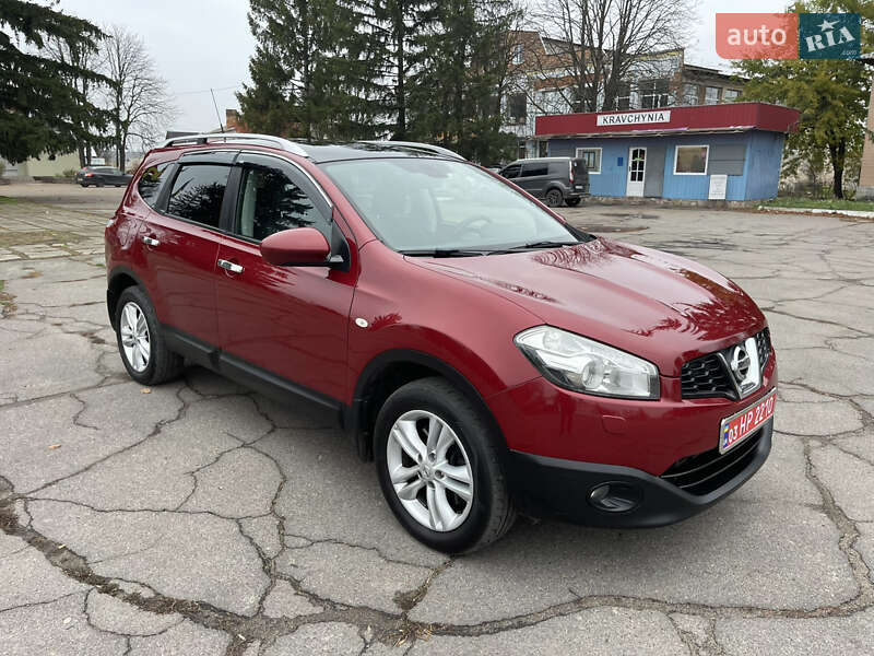 Внедорожник / Кроссовер Nissan Qashqai+2 2013 в Новоархангельске