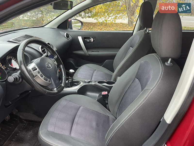 Внедорожник / Кроссовер Nissan Qashqai+2 2013 в Новоархангельске