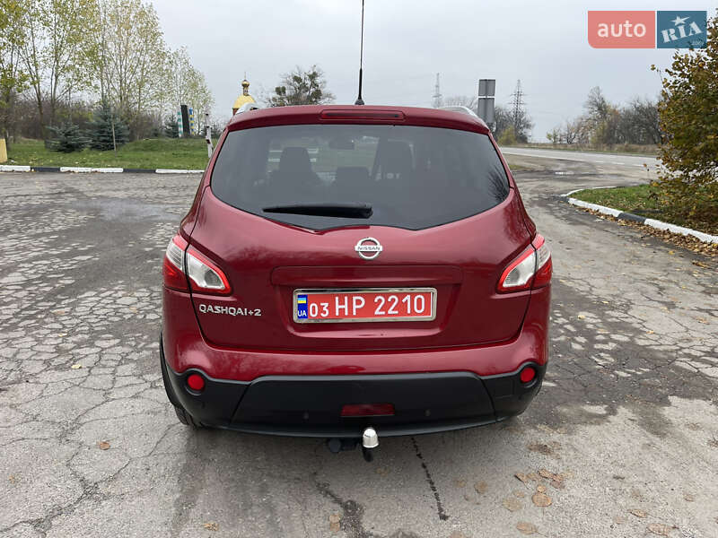 Внедорожник / Кроссовер Nissan Qashqai+2 2013 в Новоархангельске