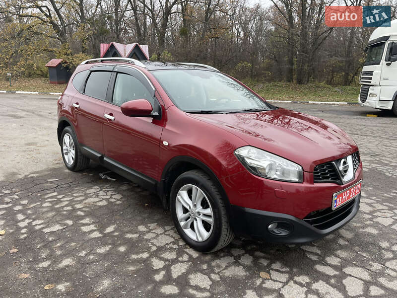 Внедорожник / Кроссовер Nissan Qashqai+2 2013 в Новоархангельске