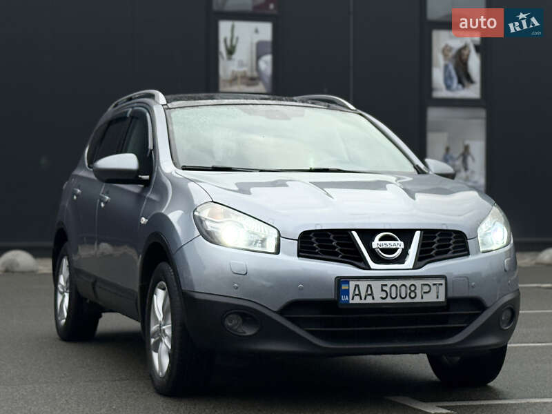 Nissan Qashqai+2 2012