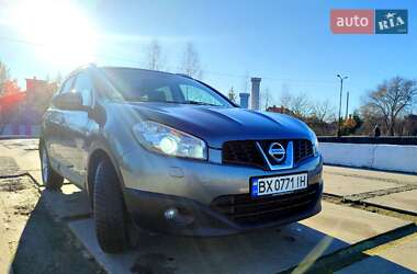 Внедорожник / Кроссовер Nissan Qashqai+2 2012 в Староконстантинове