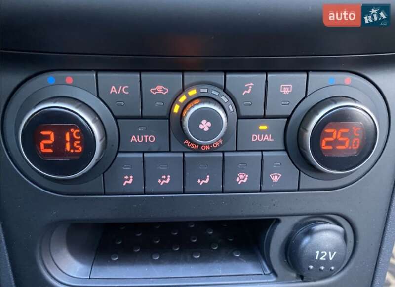 Позашляховик / Кросовер Nissan Qashqai+2 2012 в Старокостянтинові