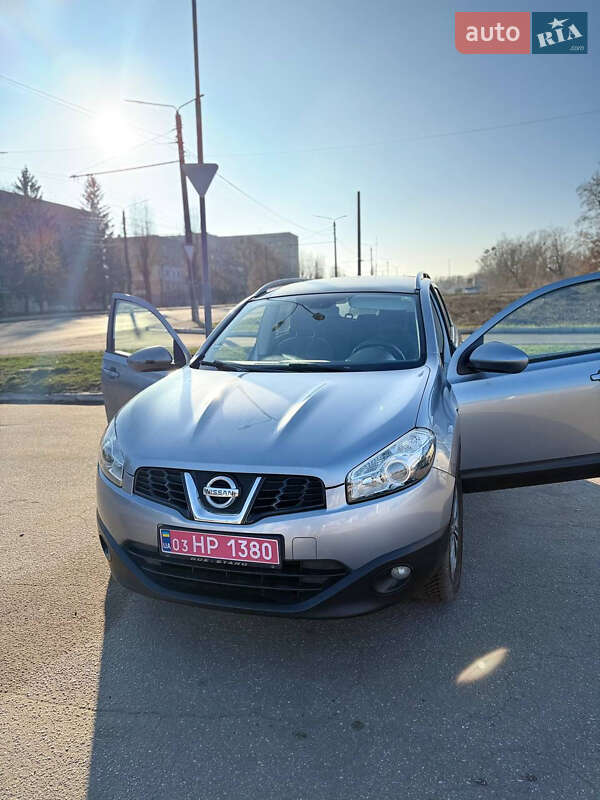 Внедорожник / Кроссовер Nissan Qashqai+2 2010 в Сумах