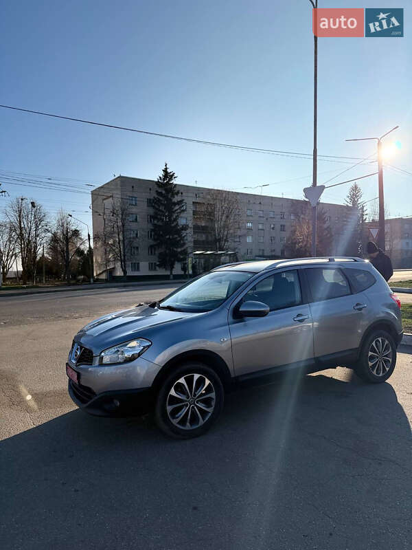 Внедорожник / Кроссовер Nissan Qashqai+2 2010 в Сумах