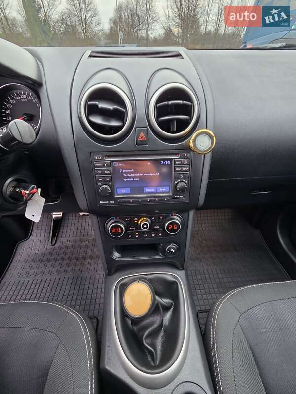 Внедорожник / Кроссовер Nissan Qashqai+2 2013 в Калуше