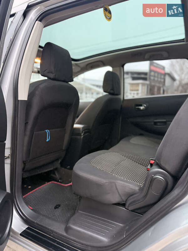 Позашляховик / Кросовер Nissan Qashqai+2 2008 в Києві