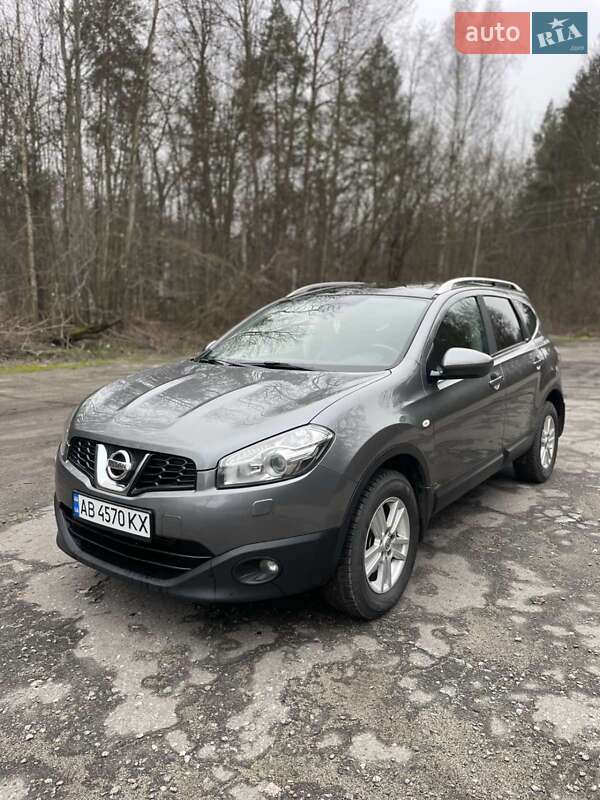 Nissan Qashqai+2 2011