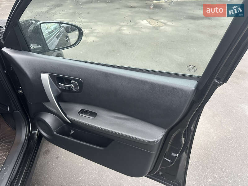 Внедорожник / Кроссовер Nissan Qashqai+2 2012 в Шепетовке