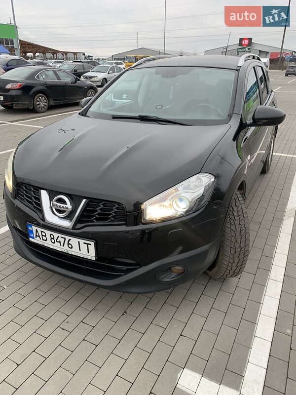 Внедорожник / Кроссовер Nissan Qashqai+2 2010 в Виннице