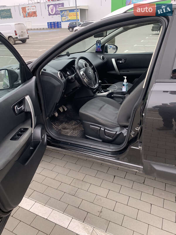 Внедорожник / Кроссовер Nissan Qashqai+2 2010 в Виннице