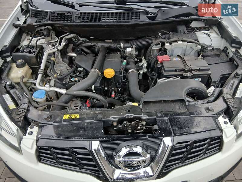 Внедорожник / Кроссовер Nissan Qashqai+2 2012 в Каменке-Бугской