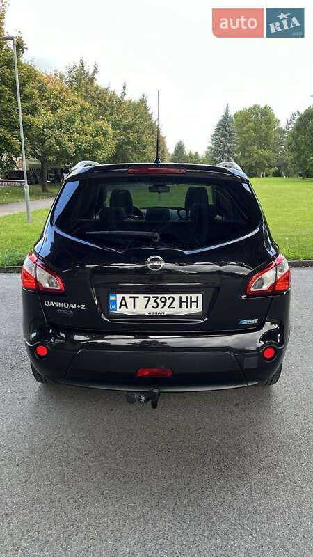 Внедорожник / Кроссовер Nissan Qashqai+2 2010 в Залещиках