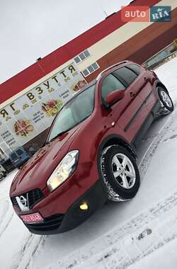 Позашляховик / Кросовер Nissan Qashqai+2 2011 в Гайсину