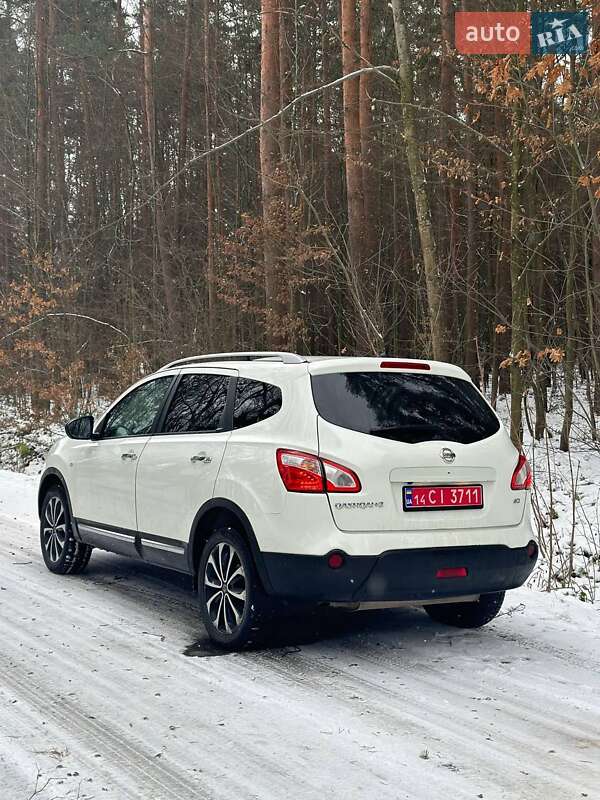 Внедорожник / Кроссовер Nissan Qashqai+2 2011 в Ивано-Франковске