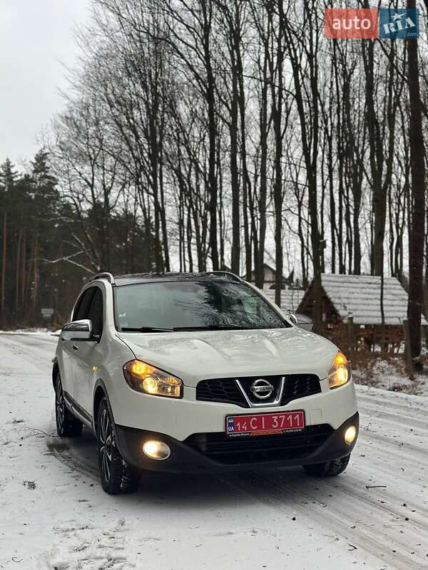 Внедорожник / Кроссовер Nissan Qashqai+2 2011 в Ивано-Франковске
