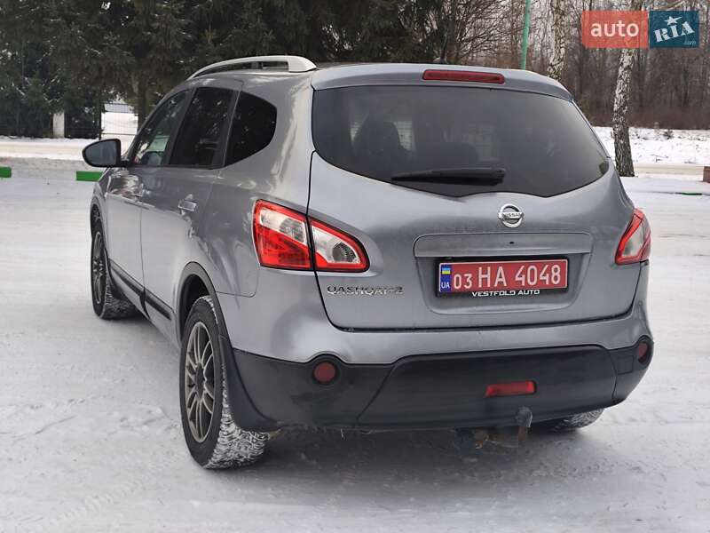 Внедорожник / Кроссовер Nissan Qashqai+2 2011 в Звягеле