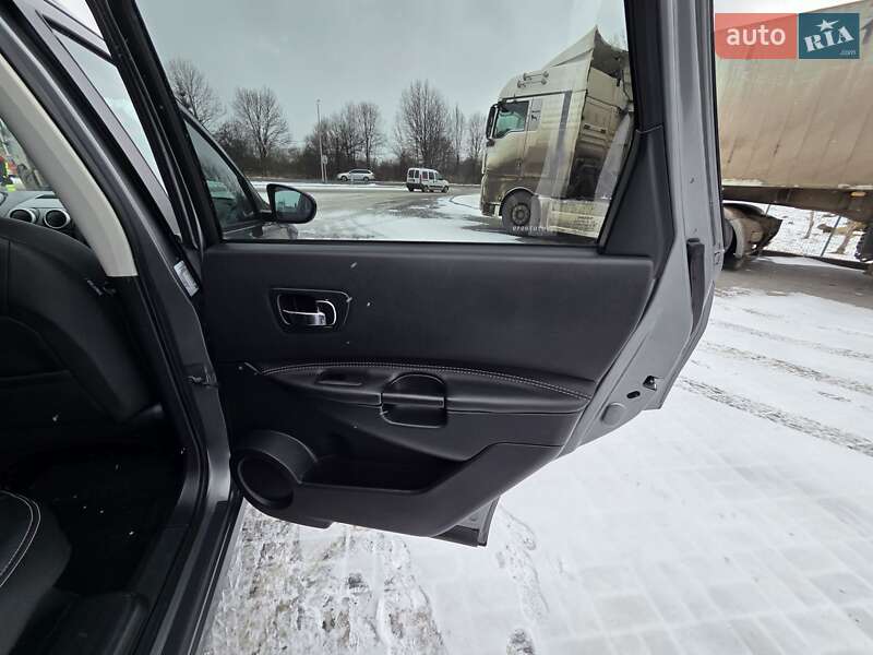 Позашляховик / Кросовер Nissan Qashqai+2 2012 в Калуші