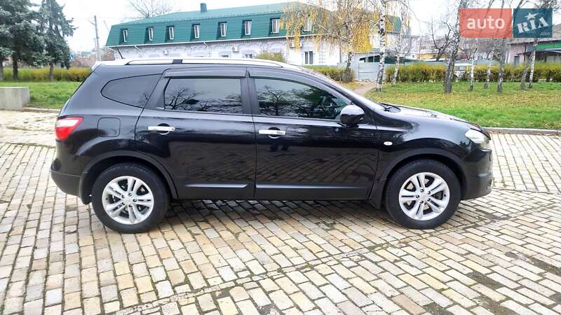 Внедорожник / Кроссовер Nissan Qashqai+2 2011 в Белой Церкви