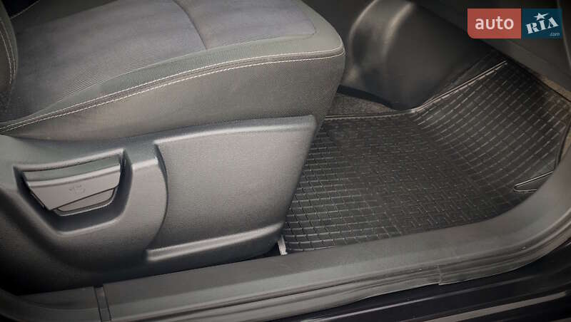 Внедорожник / Кроссовер Nissan Qashqai+2 2012 в Кременчуге фото 128 Внедорожник / Кроссовер Nissan Qashqai+2 2012 в Кременчуге