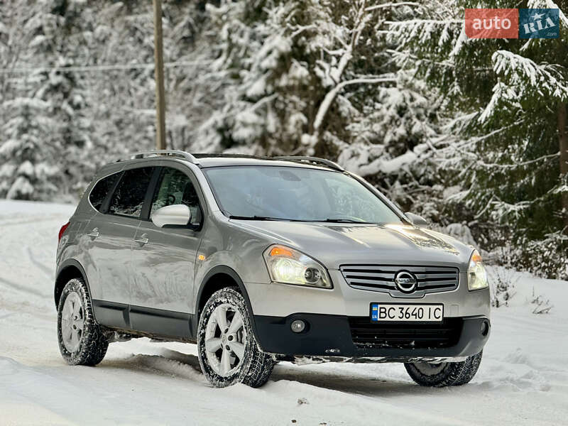 Позашляховик / Кросовер Nissan Qashqai+2 2009 в Міжгір'ї