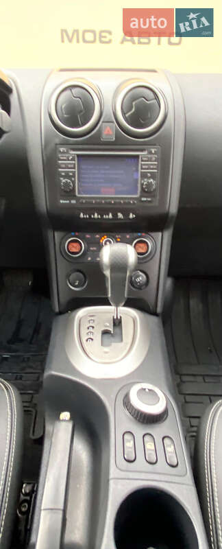 Позашляховик / Кросовер Nissan Qashqai+2 2010 в Рівному